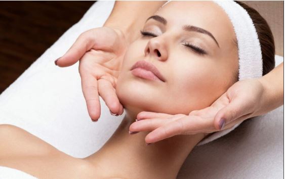 10 Soothing DIY Skincare Recipes for Dry Skin