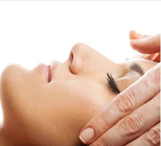 10 Essential DIY Skincare Recipes for Nourishing Dry Skin
