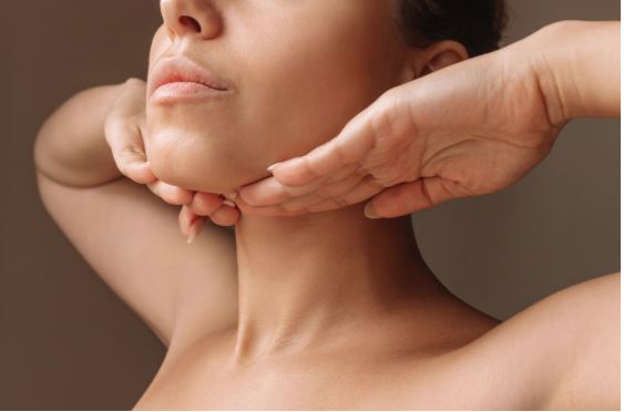 10 Soothing DIY Skincare Recipes for Dry Skin